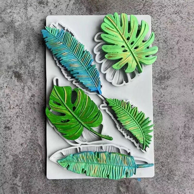 Big Leaves Mold. Leaf Mold