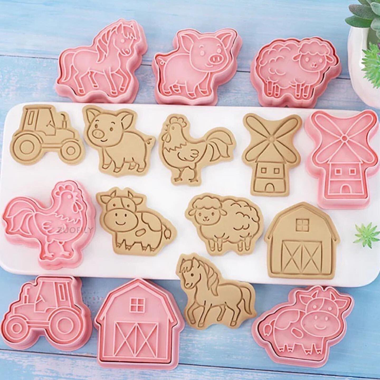 8pcs Farm Animals Cookie Cutters And Stamps
