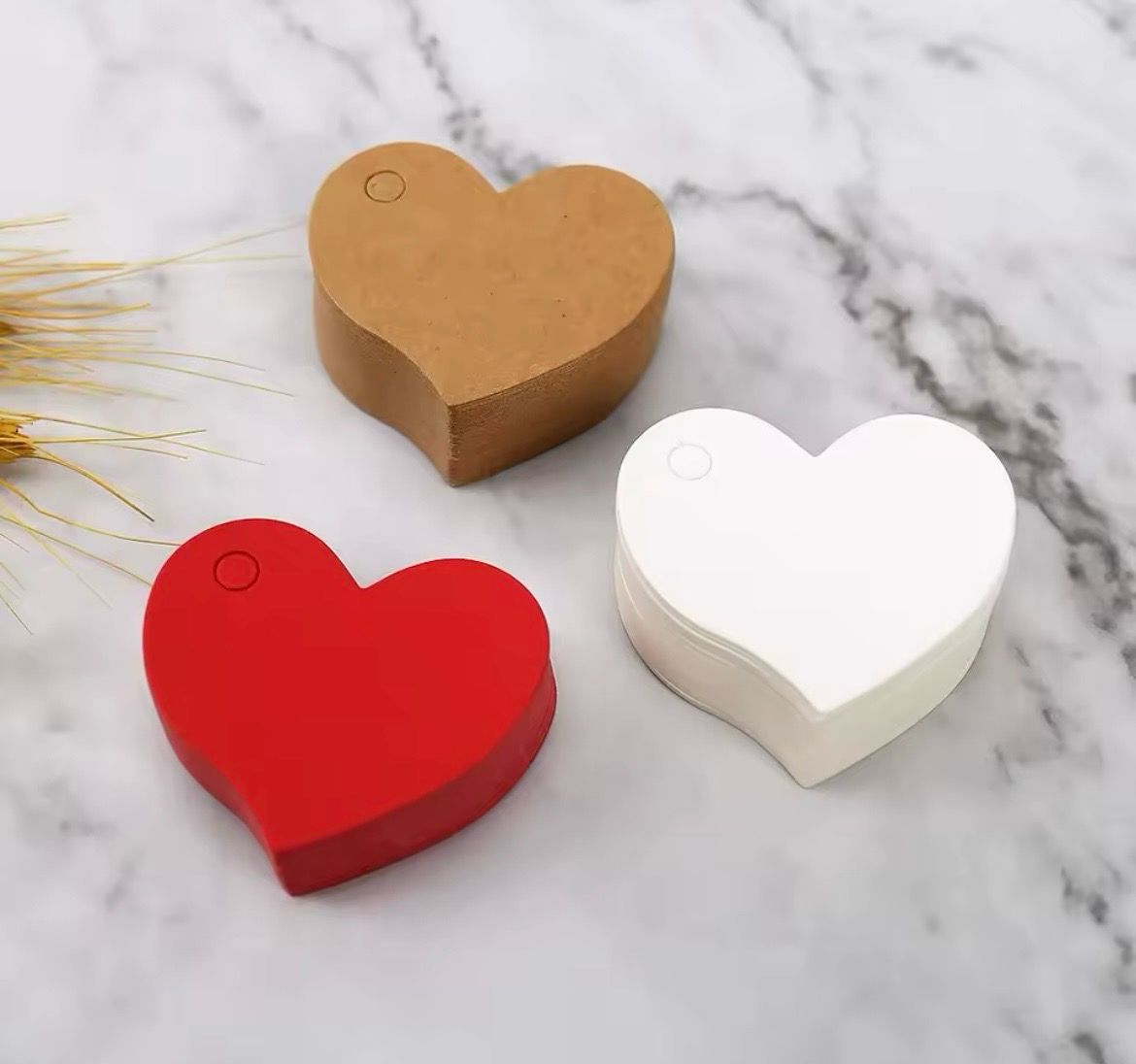 100/ Piece Kraft Paper Heart Shape Hanging Paper Tags ( Rope Included )