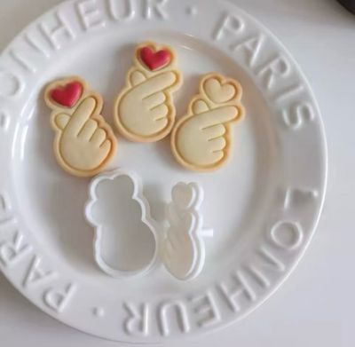 Thumbnail Love Sign Cutter + Stamp