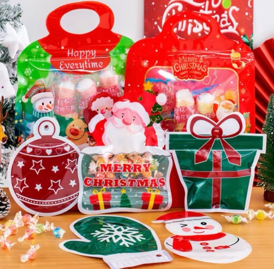 Santa Hanging Christmas Bag Lot / 10 Pieces 