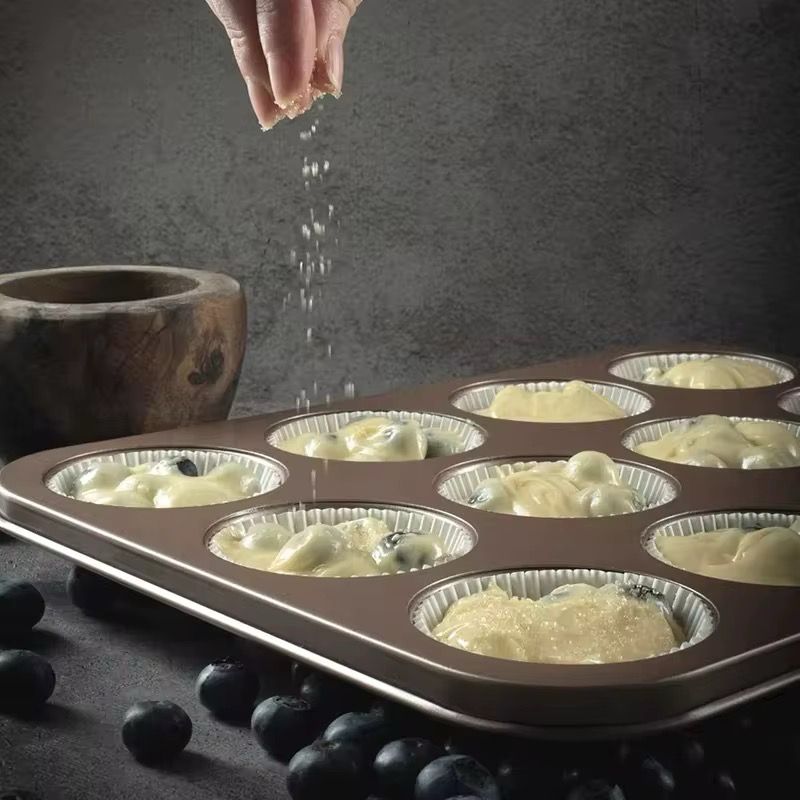 12 Cavity Cupcake Pan 408/g 