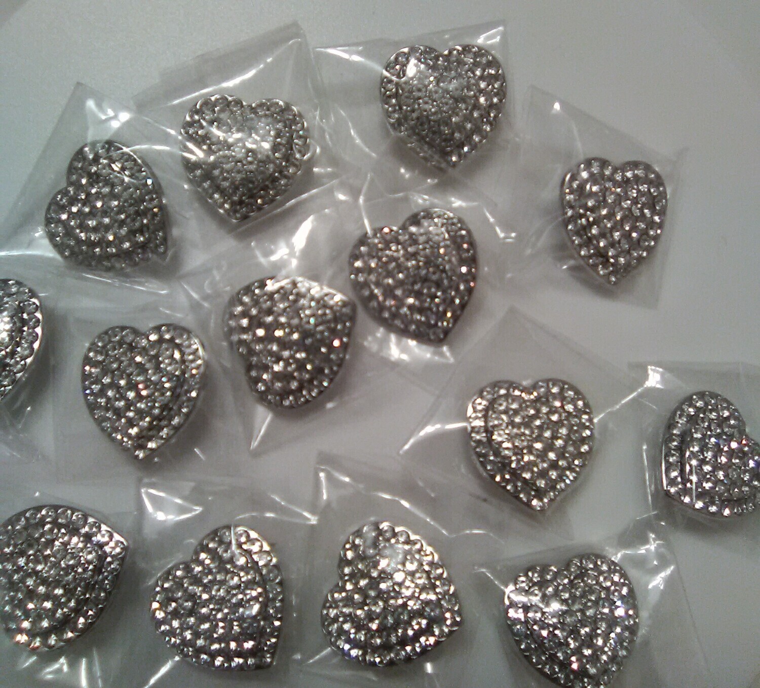 Bouton Strass en forme de coeur