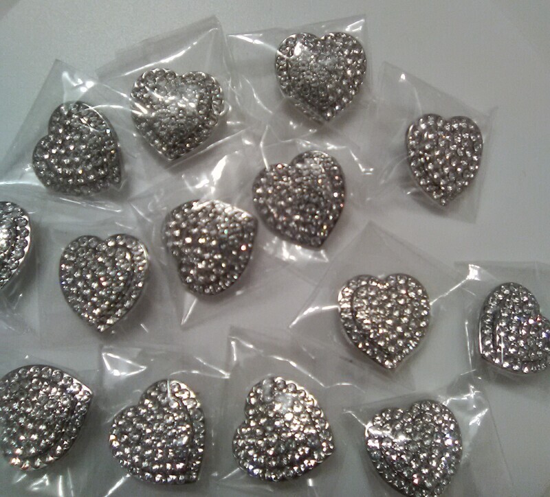 Boutons Strass en forme de coeur