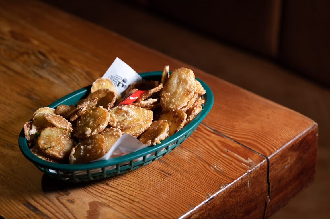 Crispy Potato Slices with Ranch Dip