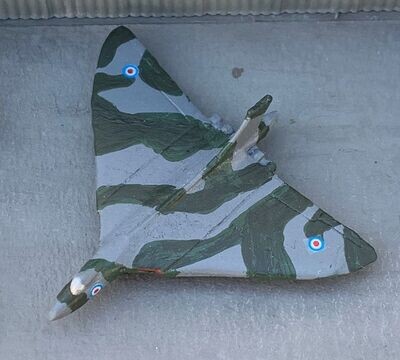 MTM046 - 1/700th Scale Vulcan V Bomber by MT Miniatures