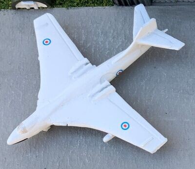 MTM086 - 1/700th Scale Valiant V Bomber by MT Miniatures