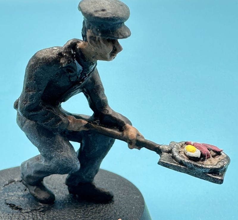 MTMO04 - O Gauge Figure, Fireman Making Breakfast - Casting by MT Miniatures