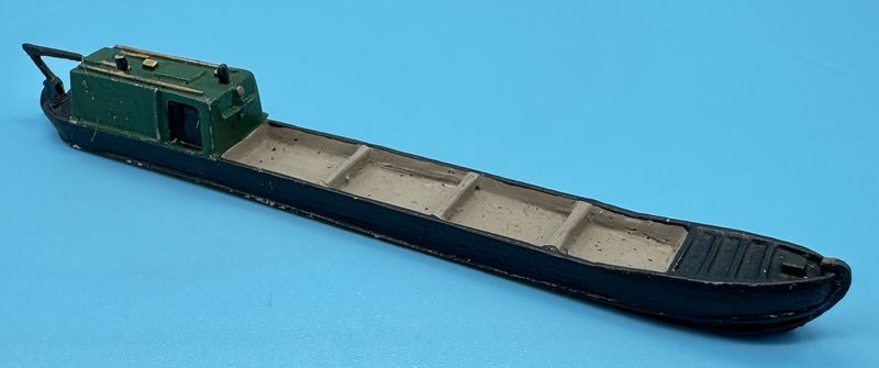 MTMN04P - N Gauge 45 ft Empty Barge - Painted by MT Miniatures