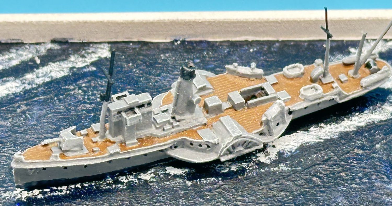 MTM056 - 1/700th Scale Medway Queen Paddle Steamer c.1941 by MT Miniatures