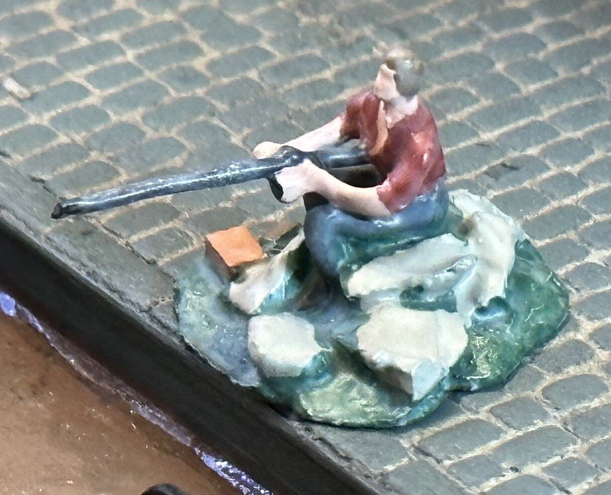 MTMROO006 - OO Gauge Man Fishing - Casting by MT Miniatures MTMROO006 - OO Gauge Man Fishing - Casting by MT Miniatures