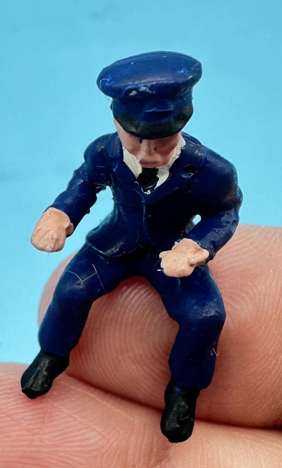 MTMO05P - O Gauge Figure, Diesel Train Driver - by MT Miniatures MTMO05P - O Gauge Figure, Diesel Train Driver - by MT Miniatures