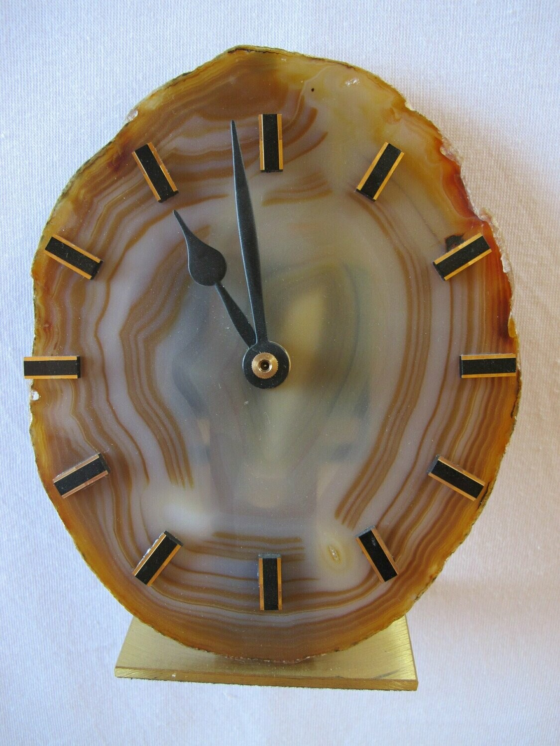 Naturachat Standuhr
