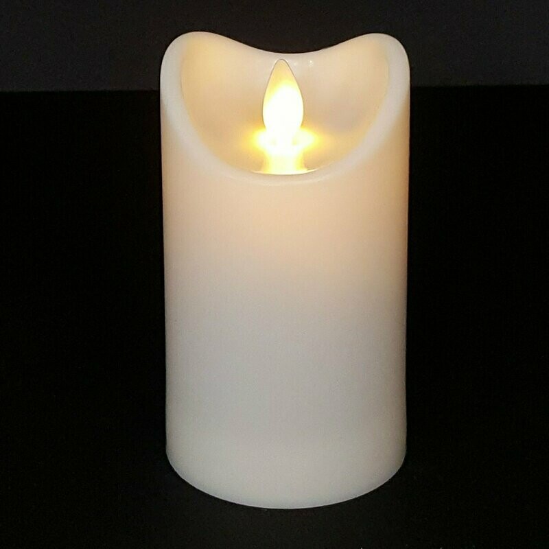 CANDELA A LED IN PLASTICA CON EFFETTO FIAMMA