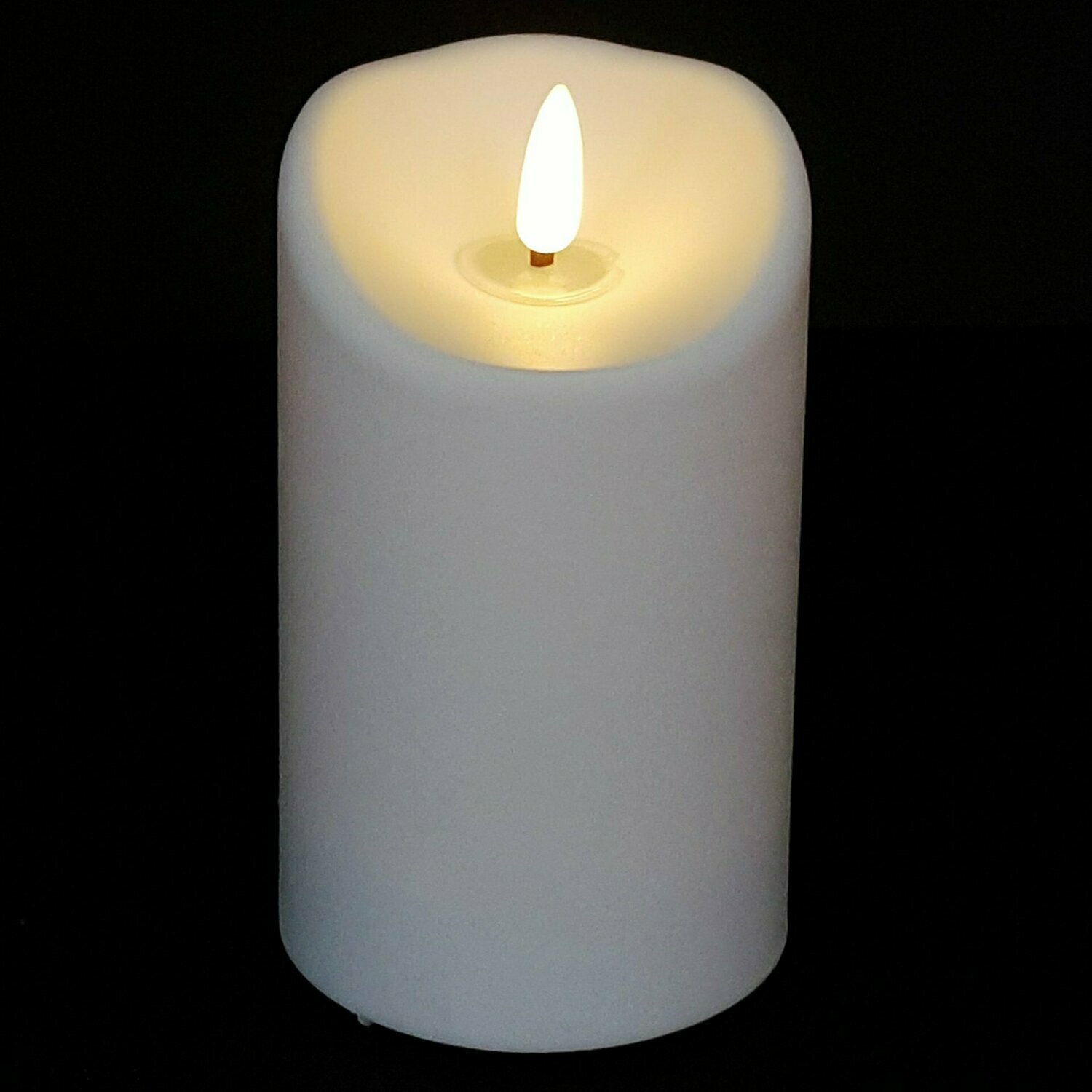 8363 STO - CANDELA A LED IN PLASTICA EFFETTO CERA CON  FIAMMA 3D
