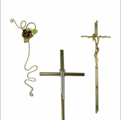 CROCI E DECORI PER COFANI