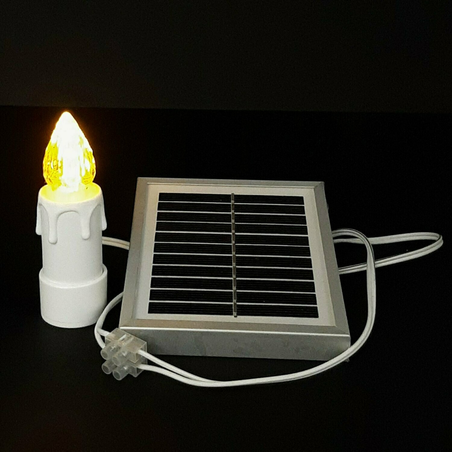 LUMOTTO FOTOVOLTAICO LUCE GIALLA FISSA PER TOMBE A TERRA LUMOTTO FOTOVOLTAICO LUCE GIALLA FISSA PER TOMBE A TERRA