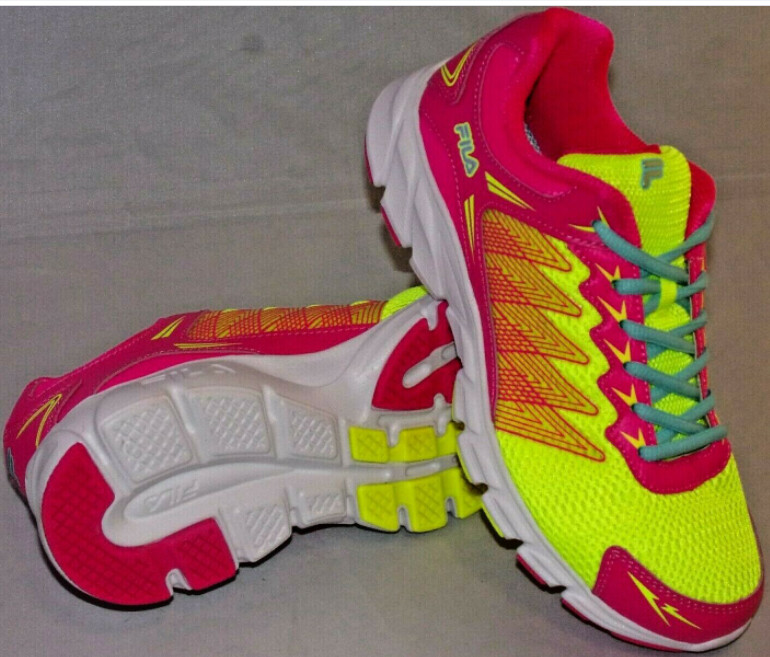 *FILA SPEEDCROSS LEATHER SPORT TRAINERS   KIDS' SIZE 5 - #UNPAIR (LEFT AND RIGHT AVAILABLE)