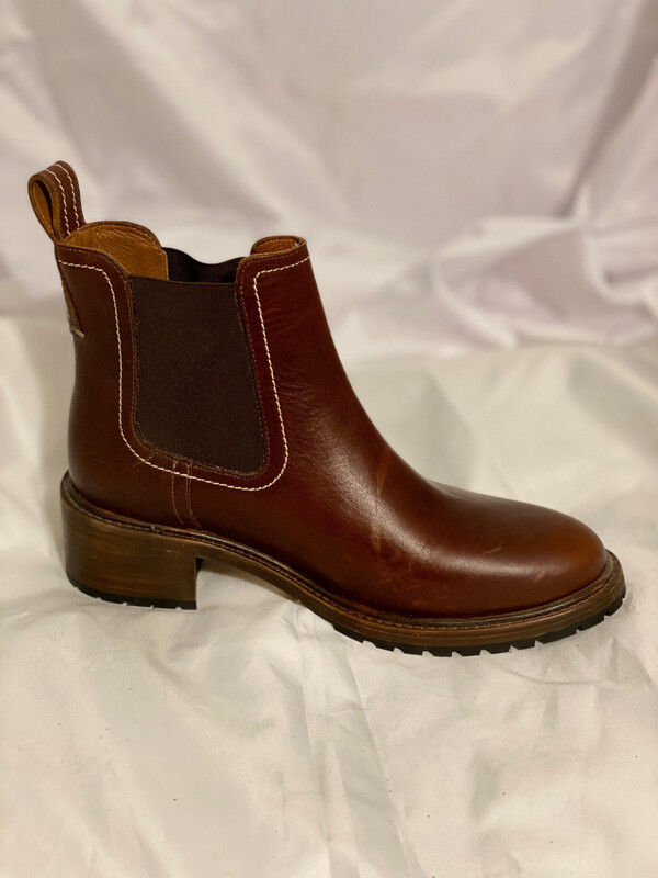 PATINA SLIP-ON CHELSEA BOOT (Sample) 
WOMEN'S SIZE 8.5 - #UNPAIR (LEFT)