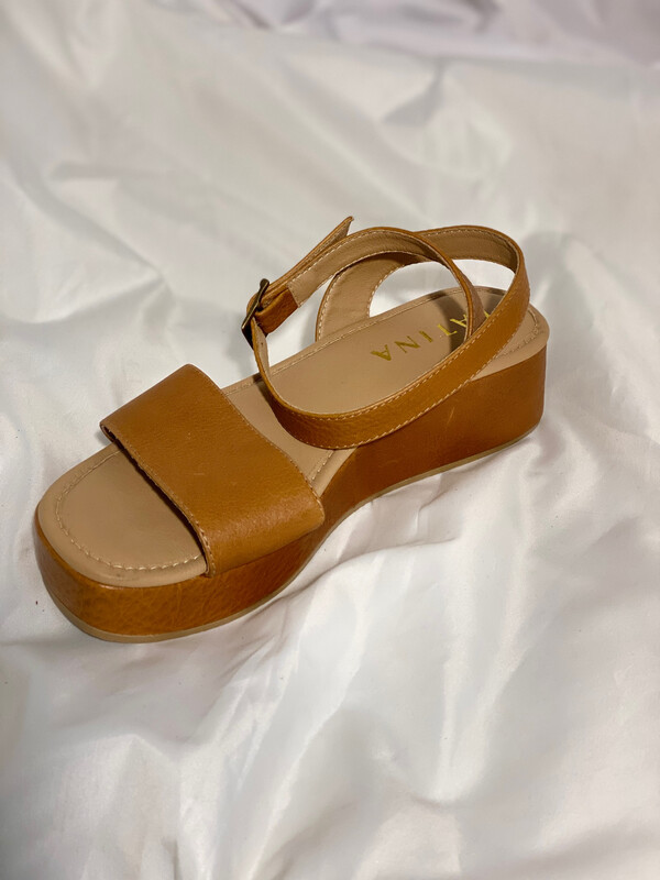 PATINA OPENED-TOE SANDAL WITH CROSS ANKLE-STRAP (Sample) 
WOMEN'S SIZE 8.5 - #UNPAIR (RIGHT)