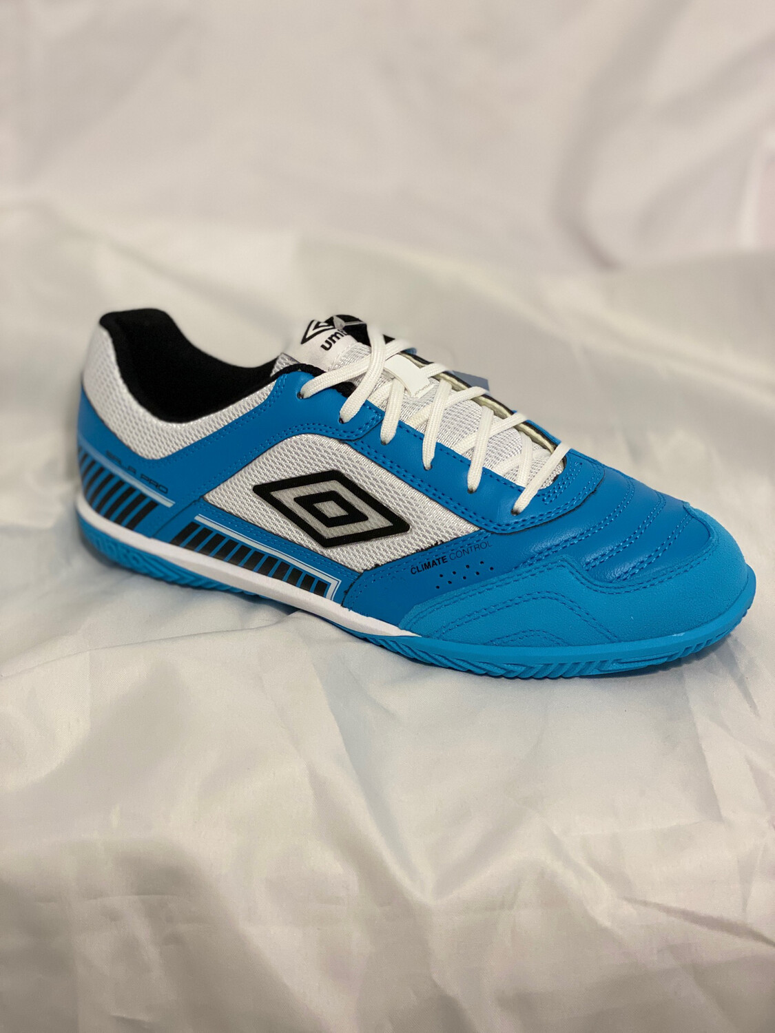 UMBRO SALA II PRO (Sample) MEN’S SIZE 9 - #UNPAIR (RIGHT)