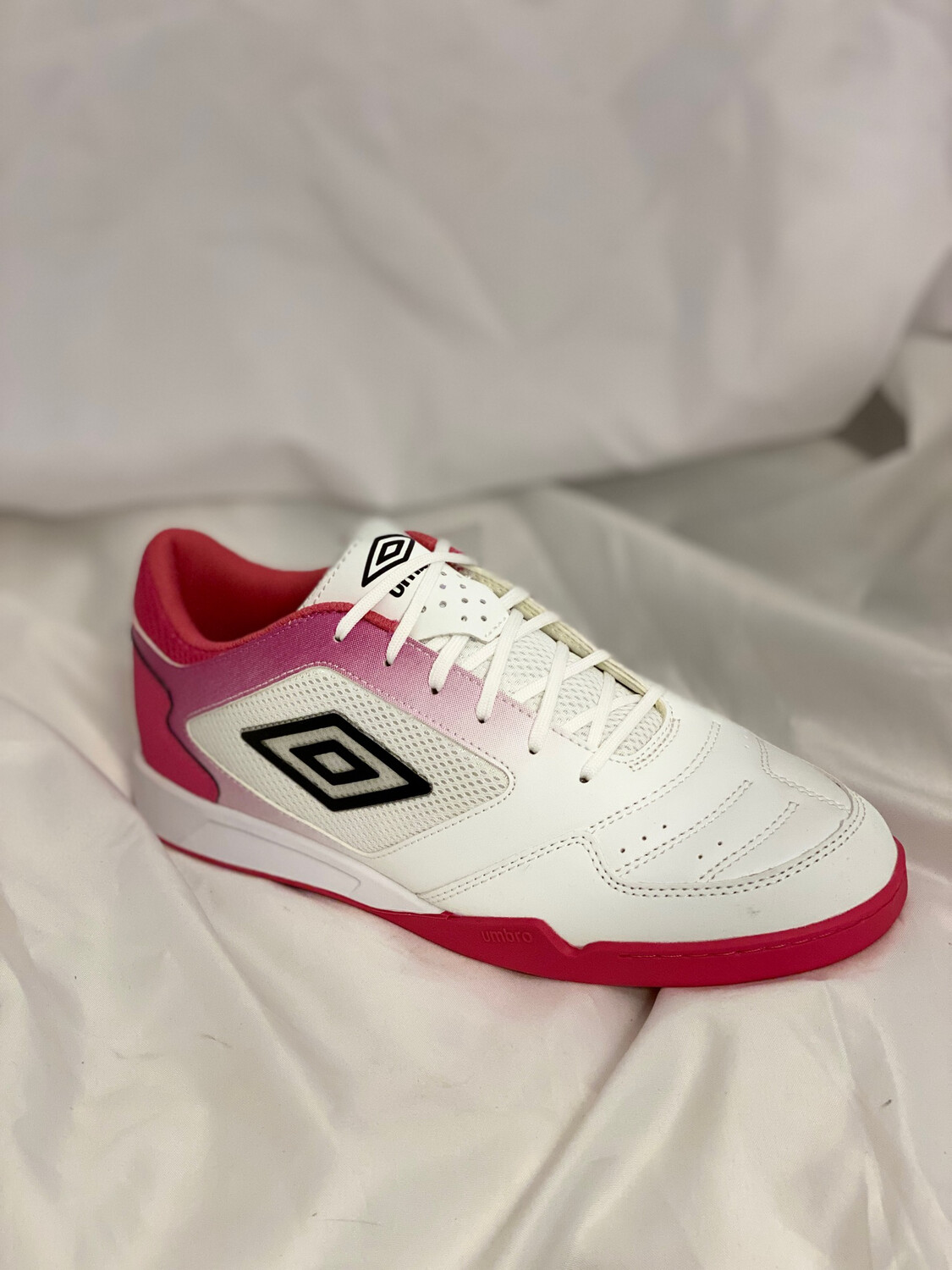 UMBRO CHALEIRA II LIGA (Sample) MEN’S SIZE 9 - #UNPAIR (RIGHT)