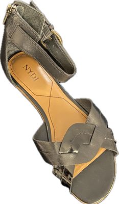 NYDJ DORIE SANDAL WITH ANKLE STRAP WOMEN'S SIZE 6 M - #UNPAIR (LEFT)