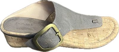 DONALD PLINER OLTINA SANDAL (Sample)  WOMEN'S SIZE 6M - #UNPAIR (RIGHT)