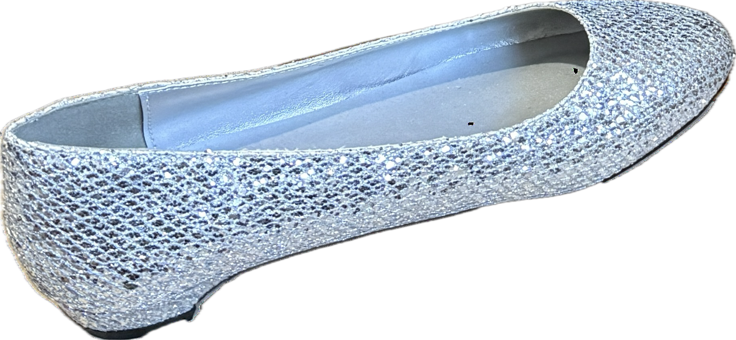 TOUCH UPS FLAT WOMEN'S SIZE 7.5M - #UNPAIR (LEFT AND RIGHT AVAILABLE* - LIGHTLY USED) TOUCH UPS FLAT WOMEN'S SIZE 7.5M - #UNPAIR (LEFT AND RIGHT AVAILABLE* - LIGHTLY USED)