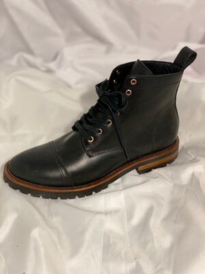 PATINA LACE-UP BREAKER BOOT (Sample) WOMEN'S SIZE 8.5 - #UNPAIR (LEFT) PATINA LACE-UP BREAKER BOOT (Sample) WOMEN'S SIZE 8.5 - #UNPAIR (LEFT)