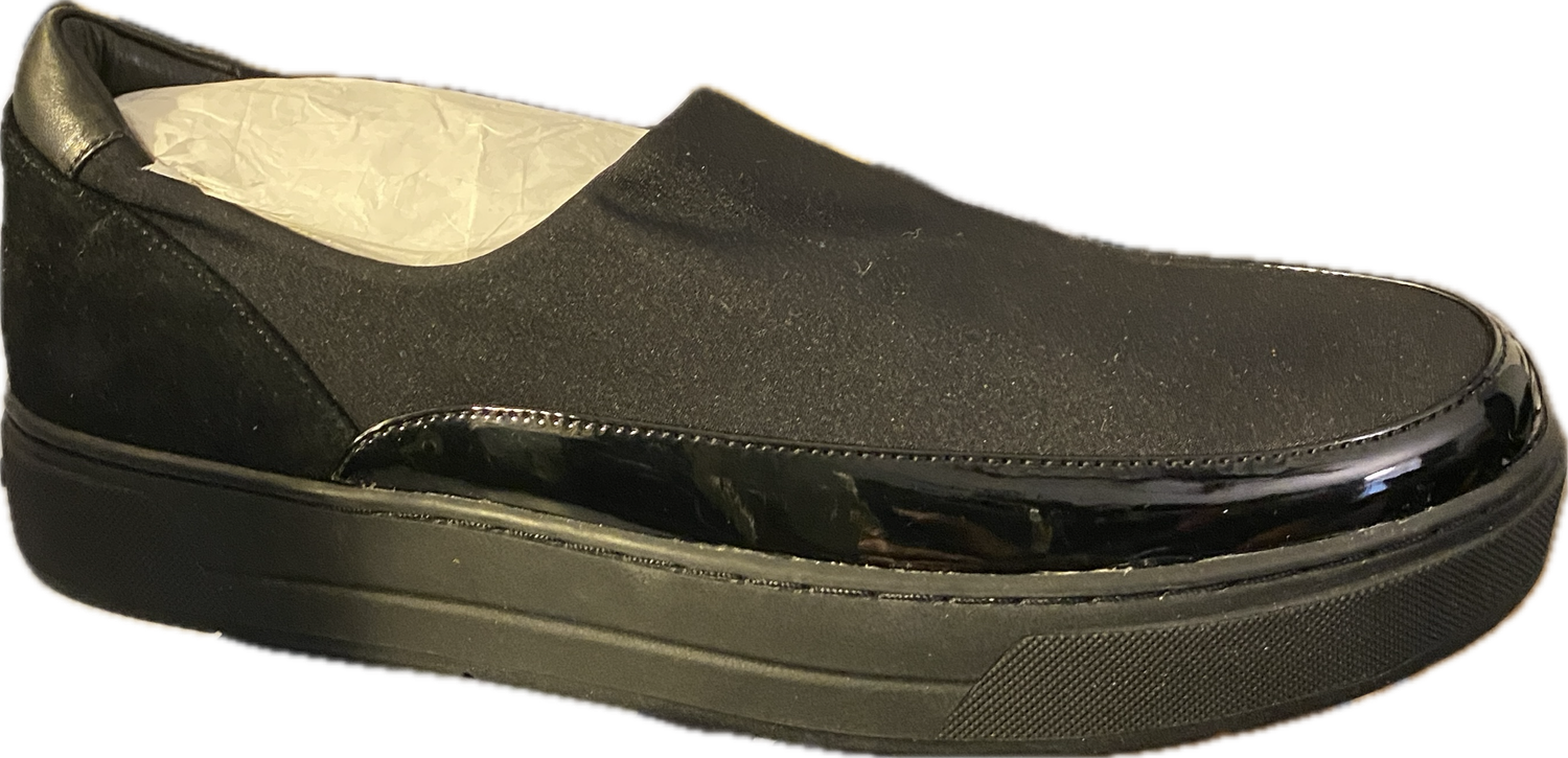 DONALD PLINER RIVER ALLONE-585 SLIP-ON LOAFER (Sample) WOMEN'S SIZE 6 - #UNPAIR (LEFT AND RIGHT AVAILABLE*) DONALD PLINER RIVER ALLONE-585 SLIP-ON LOAFER (Sample) WOMEN'S SIZE 6 - #UNPAIR (LEFT AND RIGHT AVAILABLE*)