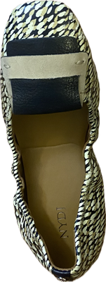 NYDJ SLIP-ONS (Sample) WOMEN'S SIZE 6M - #UNPAIR (LEFT AND RIGHT AVAILABLE) NYDJ SLIP-ONS (Sample) WOMEN'S SIZE 6M - #UNPAIR (LEFT AND RIGHT AVAILABLE)