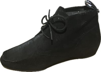 DONALD PLINER BEA BOOTIE (Sample) WOMEN'S SIZE 6 - #UNPAIR (LEFT AND RIGHT AVAILABLE*) DONALD PLINER BEA BOOTIE (Sample) WOMEN'S SIZE 6 - #UNPAIR (LEFT AND RIGHT AVAILABLE*)