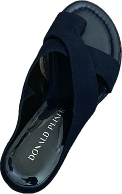 DONALD PLINER CANDICE SANDAL (Sample) WOMEN'S SIZE 6 - #UNPAIR (RIGHT) DONALD PLINER CANDICE SANDAL (Sample) WOMEN'S SIZE 6 - #UNPAIR (RIGHT)
