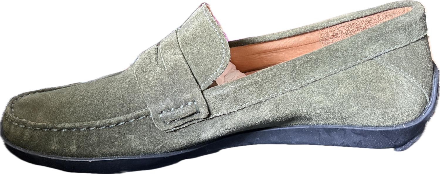 SAMUEL HUBBARD FREE SPIRIT SUEDE LOAFERS (Sample) MEN'S SIZE 10.5 M - #UNPAIR (RIGHT) SAMUEL HUBBARD FREE SPIRIT SUEDE LOAFERS (Sample) MEN'S SIZE 10.5 M - #UNPAIR (RIGHT)