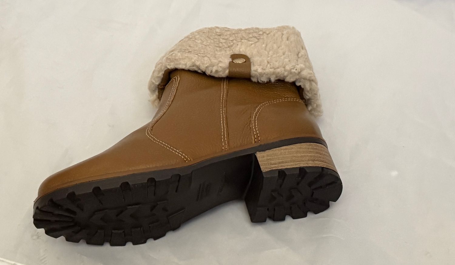 PEGADA LEATHER BOOT     WOMEN'S SIZE 6 M - #UNPAIR (LEFT)
