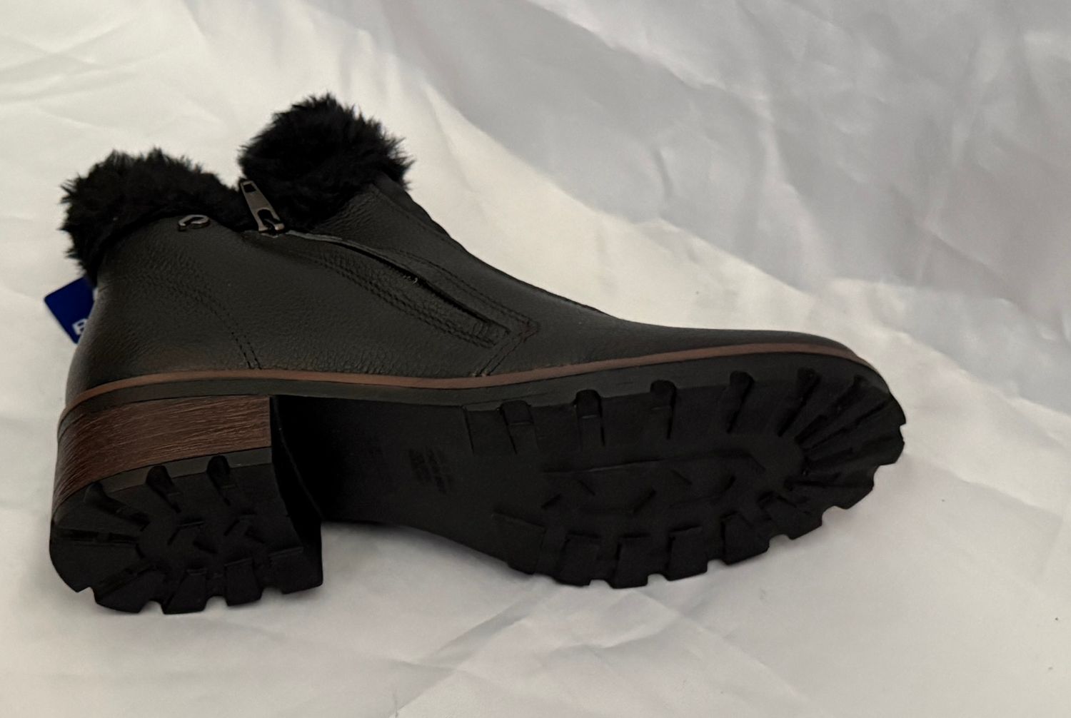 PEGADA LEATHER BOOT WOMEN'S SIZE 6M - #UNPAIR (RIGHT) PEGADA LEATHER BOOT WOMEN'S SIZE 6M - #UNPAIR (RIGHT)