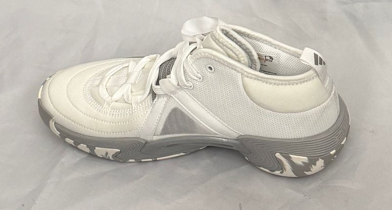 ADIDAS EXHIBIT SELECT MID BASKETBALL MEN 'S SIZE 9- #UNPAIR (RIGHT)