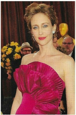 Farmiga, Vera / Pretty In Pleats | Magazine Photo | March 2010