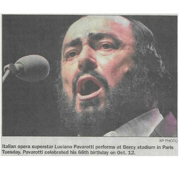 Pavarotti, Luciano / Italian Opera Superstar Performs at Bercy Stadium / 2001
