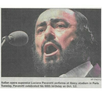 Pavarotti, Luciano / Italian Opera Superstar Performs at Bercy Stadium | Newspaper Photo | October 2001