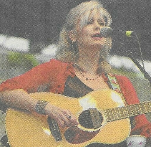 Harris, Emmylou / Newport Folk Festival (Fort Adams Stage) | Newspaper Photo | August 2001