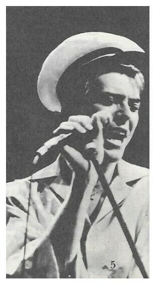 Bowie, David / On Stage-Mouth Open-Looking to His Left | Magazine Photo | 1970s