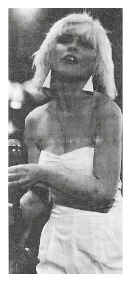 Blondie / Debbie Harry-On Stage-Low Cut Dress-Mic. in Left Hand | Magazine Photo | 1970s