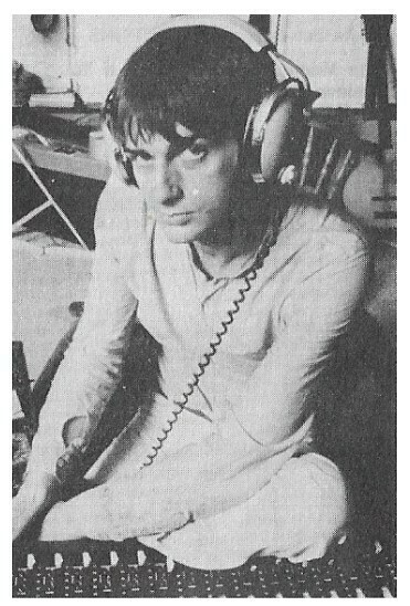 Oldfield, Mike / Sitting On Floor-Wearing Headphones / 1970s