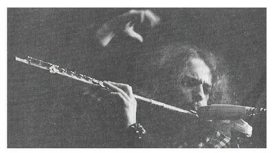 Jethro Tull / Ian Anderson-On Stage with Flute-Right Hand in Air | Magazine Photo | 1970s