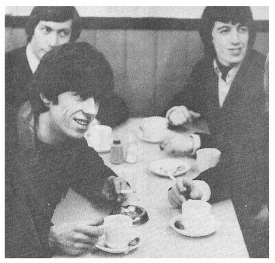 Rolling Stones, The / Charlie-Keith-Bill at Table with Cups and Spoons | Magazine Photo | 1960s