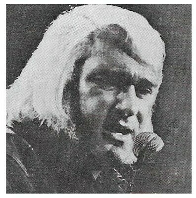 Rich, Charlie / On Stage, Closeup, Singing Into Mic. | Magazine Photo | 1970s