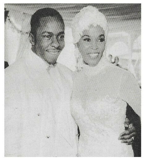 Houston, Whitney / With Bobby Brown on Wedding Day | Magazine Photo | July 1992