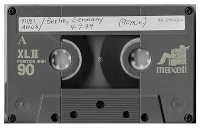Amos, Tori / Berlin, Germany (Trinitatiskriche) - April 9, 1994